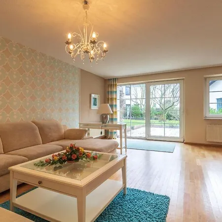 Reetdachhaus-binz